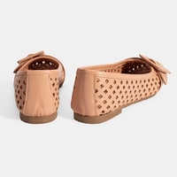 Kadın Pembe Toka Aksesuarlı Perforeli Deri Babet