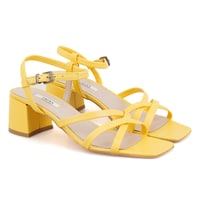 Kadın Sarı Ayarlanabilir Tokalı Topuklu Deri Sandalet