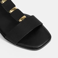 Kadın Siyah Ayarlanabilir Tokalı Deri Sandalet