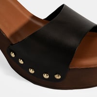 Kadın Siyah Ayarlanabilir Tokalı Deri Topuklu Sandalet