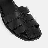 Kadın Siyah Ayarlanabilir Tokalı Deri Sandalet