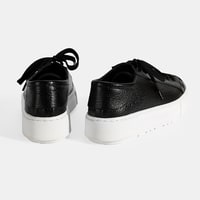 Kadın Siyah Bağcıklı Deri Günlük Ayakkabı