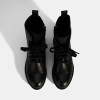 Kadın Siyah Bağcıklı Deri Postal Bot