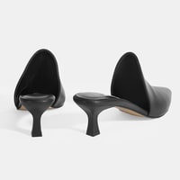 Kadın Siyah Deri Terlik 