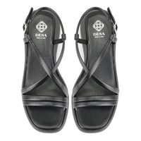 Kadın Siyah Dolgu Tabanlı Sandalet