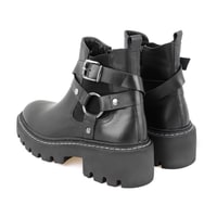 Kadın Siyah Fermuarlı Deri Bot