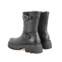 Kadın Siyah Fermuarlı Deri Bot