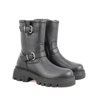 Kadın Siyah Fermuarlı Deri Bot