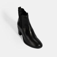 Kadın Siyah Lastikli Topuklu Deri Bot