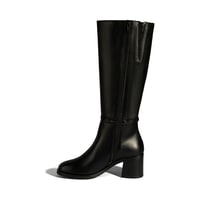 Kadın Siyah Metal Aksesuarlı Deri Çizme