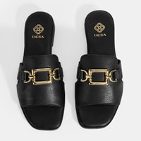 Kadın Siyah Metal Toka Aksesuarlı Deri Terlik