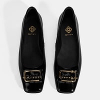 Kadın Siyah Metal Toka Aksesuarlı Rugan Babet