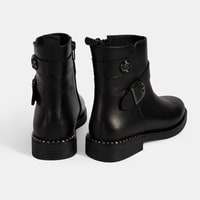 Kadın Siyah Metal Toka Detaylı Deri Bot