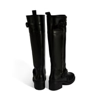 Kadın Siyah Metal Toka Detaylı Deri Çizme