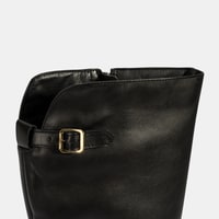 Kadın Siyah Metal Toka Detaylı Deri Çizme