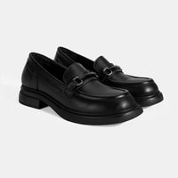 Kadın Siyah Metal Toka Detaylı Deri Loafer