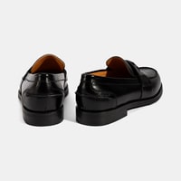 Kadın Siyah Metal Toka Detaylı Deri Loafer