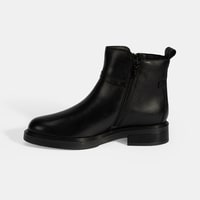 Kadın Siyah Metal Toka Detaylı Fermuarlı Deri Bot