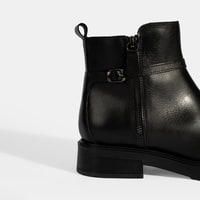 Kadın Siyah Metal Toka Detaylı Fermuarlı Deri Bot