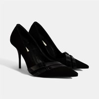 Kadın Siyah Metal Toka Detaylı Süet Stiletto