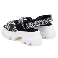 Kadın Siyah Monogram Desenli Dolgu Topuklu Sandalet