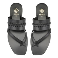 Kadın Siyah Parmak Arası Deri Terlik