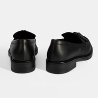 Kadın Siyah Püskül Detaylı Deri Loafer