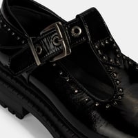 Kadın Siyah Zımba Detaylı T-Bant Rugan Ayakkabı