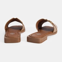 Kadın Taba Metal Toka Aksesuarlı Deri Terlik