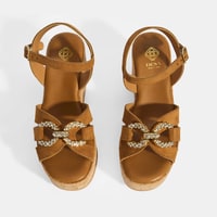 Kadın Taba Taşlı Toka Aksesuarlı Süet Dolgu Topuklu Sandalet