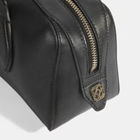 Limited Edition Siyah Kadın Yaprak Detaylı Deri Omuz Çantası