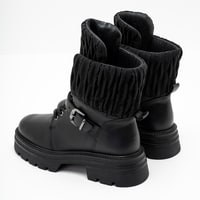 Sanda Siyah Kadın Kapitone Detaylı Deri Bot