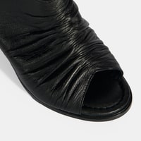 Siyah Kadın Cırt Cırtlı Deri Sandalet