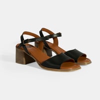 Siyah Kadın Toka Detaylı Deri Sandalet