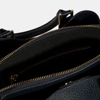 YNK-0005 AW25 KADIN OMUZ ÇANTASI