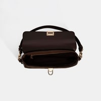 YNK-0006 AW25 KADIN OMUZ ÇANTASI