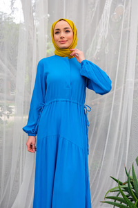  Gizli Düğmeli Bel Bağlamalı Elbise MAVI