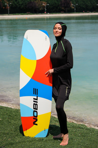 3'lü Performans Serisi Tam Kapalı Tesettür Mayo Siyah