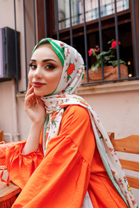 AFRODIT DESENLI SAL YESIL-BEYAZ