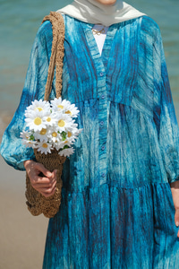 Ahşap Desenli Elbise Mavi