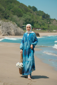 Ahşap Desenli Elbise Mavi