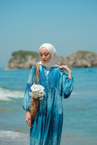 Ahşap Desenli Elbise Mavi