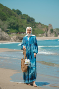 Ahşap Desenli Elbise Mavi