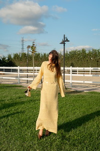 Ajur Kendinden Desenli Elbise Sarı