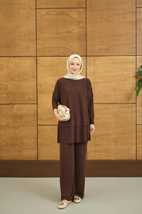 Alt Piliseli Bisiklet Yaka Takım Acı Kahve