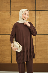 Alt Piliseli Bisiklet Yaka Takım Acı Kahve