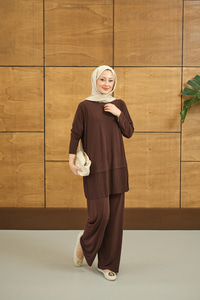 Alt Piliseli Bisiklet Yaka Takım Acı Kahve