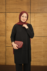 Alt Piliseli Bisiklet Yaka Takım Siyah