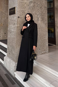 Arka Düğme Detaylı Kaşe Kaban Siyah