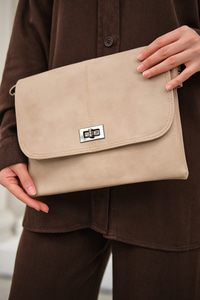 Arka Fermuar Detay Önü Çimalı Çanta Krem